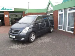 Schwarz Gebraucht 2018 Hyundai H-1 Van / Kleinbus | 23.990 € (Guter Preis)