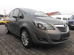 Braun Gebraucht 2012 Opel Meriva Innovation Van / Kleinbus | 3.900 € (Fairer Preis)