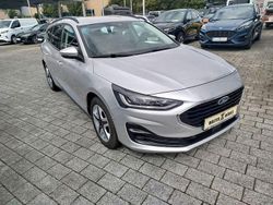Silber Gebraucht 2022 Ford Focus Cool & Connect Limousine | 17.980 € (Fairer Preis)