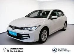 Weiß Gebraucht 2024 VW Golf VIII Life Limousine | 23.790 € (Guter Preis)