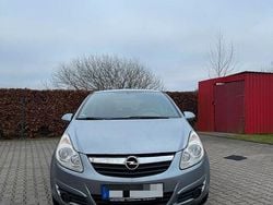 Grau Gebraucht 2007 Opel Corsa Limousine | 1.100 € (Guter Preis)