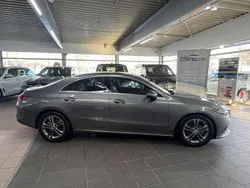 Grau Gebraucht 2020 Mercedes CLA180 Limousine | 23.400 € (Guter Preis)