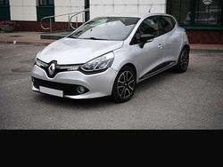 Grau Gebraucht 2014 Renault Clio IV Limousine | 10.600 € (Etwas zu teuer)