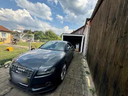 Grau Gebraucht 2010 Audi A5 Sport Coupé | 7.500 €