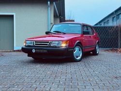 Rot Gebraucht 1992 Saab 900 Limousine | 6.499 €
