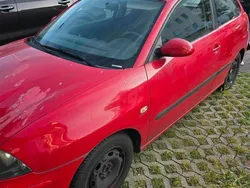 Rot Gebraucht 2005 Seat Ibiza Kleinwagen | 750 € (Superpreis)