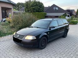 Schwarz Gebraucht 2002 VW Passat Kombi | 2.999 € (Teuer)