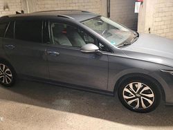 Grau Gebraucht 2022 VW Golf VIII Kombi | 19.990 € (Guter Preis)
