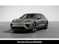 Aventuringrünmetallic Gebraucht 2024 Porsche Macan SUV | 96.900 €