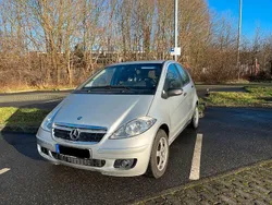 Grau Gebraucht 2004 Mercedes A150 Classic Van / Kleinbus | 1.500 € (Fairer Preis)