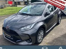 Grau Gebraucht 2023 Mazda 2 Limousine | 24.990 € (Etwas zu teuer)