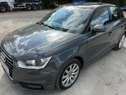 Grau Gebraucht 2016 Audi A1 Sportback Kleinwagen | 9.990 € (Fairer Preis)
