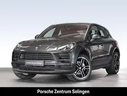 Grau Gebraucht 2020 Porsche Macan Basis SUV | 53.900 € (Fairer Preis)