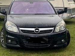 Schwarz Gebraucht 2009 Opel Vectra OPC Kombi | 2.100 € (Fairer Preis)