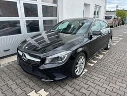 Schwarz Gebraucht 2015 Mercedes CLA180 Shooting Brake Urban Kombi | 16.990 € (Guter Preis)