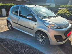 Silber Gebraucht 2012 Peugeot 107 Active Kleinwagen | 3.850 € (Fairer Preis)