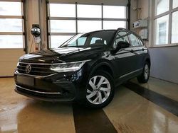 Schwarz metallic Gebraucht 2022 VW Tiguan SUV | 28.500 € (Guter Preis)