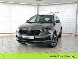 Graphitegrau Gebraucht 2023 Skoda Karoq Style SUV | 26.990 € (Guter Preis)