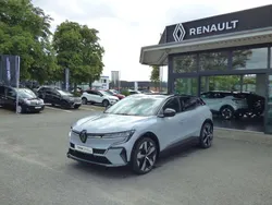 Grau Gebraucht 2022 Renault Mégane Techno Limousine | 26.490 € (Guter Preis)