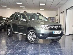 Olive grey Gebraucht 2014 Dacia Duster Lauréate SUV | 6.870 € (Fairer Preis)
