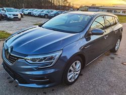 Grau Gebraucht 2021 Renault Mégane IV Business Limousine | 14.970 € (Etwas zu teuer)