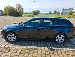 Schwarz Gebraucht 2016 Opel Insignia Kombi | 9.000 € (Fairer Preis)