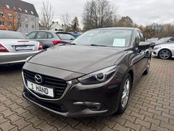 Grau Gebraucht 2017 Mazda 3 Exclusive-Line Limousine | 11.500 € (Fairer Preis)