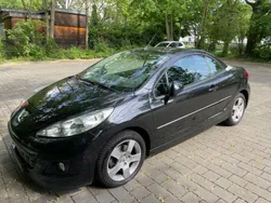 Schwarz Gebraucht 2011 Peugeot 207 CC Premium Cabrio | 5.700 € (Fairer Preis)