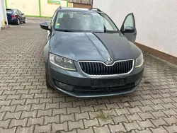Grau Gebraucht 2016 Skoda Octavia Joy Kombi | 8.950 € (Superpreis)