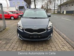 Blau Gebraucht 2015 Kia Carens DREAM-TEAM Edition Van / Kleinbus | 9.990 € (Fairer Preis)
