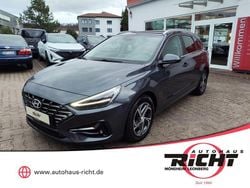 Grau Gebraucht 2023 Hyundai i30 Kombi | 17.180 € (Guter Preis)
