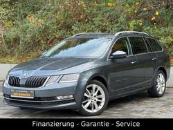 Grau Gebraucht 2017 Skoda Octavia Style Kombi | 14.790 € (Fairer Preis)