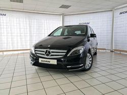 Schwarz Gebraucht 2014 Mercedes B200 Van / Kleinbus | 9.990 € (Fairer Preis)