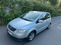 Silber Gebraucht 2010 VW Fox Style Kleinwagen | 1.590 € (Fairer Preis)