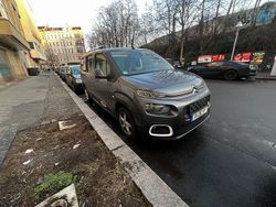 Grau Gebraucht 2019 Citroën Berlingo Shine Van / Kleinbus | 15.800 € (Superpreis)