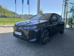 Saphirschwarz metallic Neu 2025 BMW iX M Sport SUV | 102.579 €