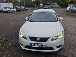Weiß Gebraucht 2015 Seat Leon Style Limousine | 10.200 € (Fairer Preis)