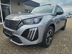 Gris artense Gebraucht 2024 Peugeot 2008 Allure SUV | 19.990 € (Fairer Preis)