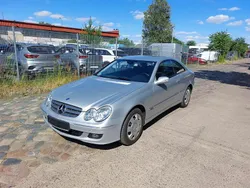 Silber Gebraucht 2007 Mercedes 200 Limousine | 3.900 €