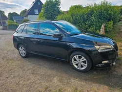 Schwarz Gebraucht 2019 Skoda Fabia Kombi | 8.800 € (Fairer Preis)