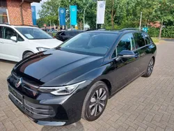 Schwarz Gebraucht 2024 VW Golf VIII Goal Kombi | 31.990 € (Superpreis)