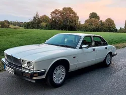Weiß Gebraucht 1991 Jaguar XJ40 Limousine | 2.777 €