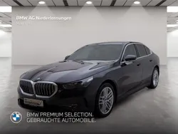 Grau Gebraucht 2024 BMW 530e Sport Line Limousine | 66.306 € (Teuer)