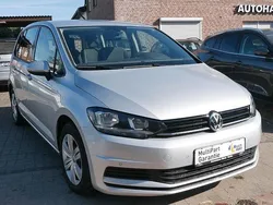 Silber Gebraucht 2016 VW Touran Trendline Van / Kleinbus | 14.990 € (Etwas zu teuer)