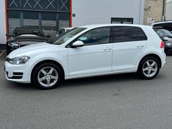Weiß Gebraucht 2013 VW Golf VII Trendline Limousine | 11.499 € (Teuer)