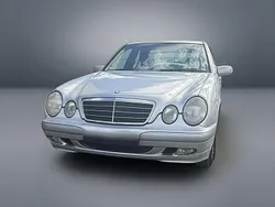 Silber Gebraucht 2000 Mercedes E200 Elegance Limousine | 4.850 € (Etwas zu teuer)