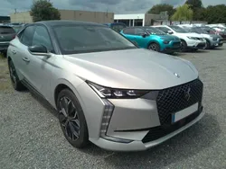Weiß Gebraucht 2022 DS Automobiles DS4 Limousine | 22.083 € (Guter Preis)