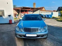 Silber Gebraucht 2005 Mercedes E200 Classic Limousine | 6.300 € (Fairer Preis)