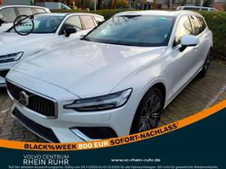 Weiß crystal white pearl / met Gebraucht 2025 Volvo V60 Plus Kombi | 43.850 € (Fairer Preis)