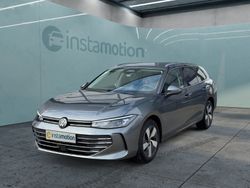 Grau Gebraucht 2024 VW Passat Business Kombi | 38.551 € (Fairer Preis)